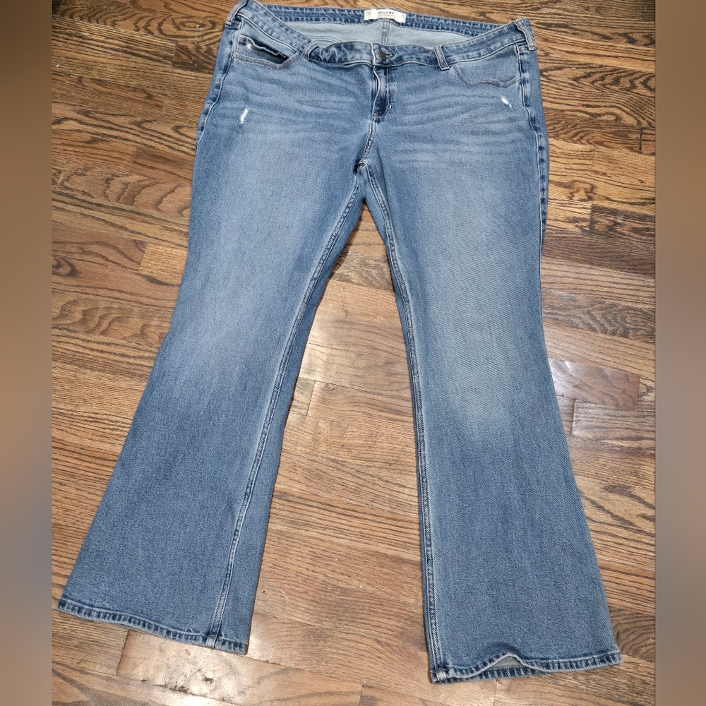Hollister Low Rise Boot Jeans Medium Ripped 20L Long 35
